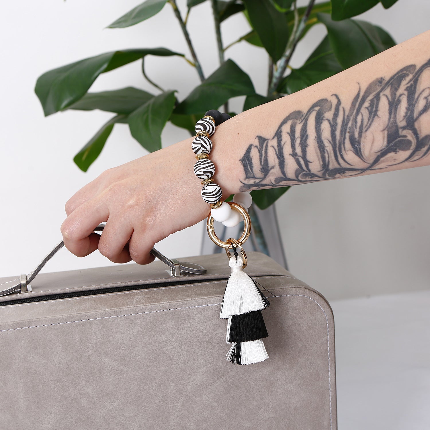 Wholesale Cow Zebra Leopard Print Silicone Wrist Keychain